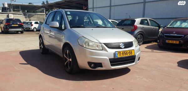 סוזוקי SX4 GLX-HB הצ'בק אוט' 1.6 (107 כ''ס) בנזין 2009 למכירה בחיפה