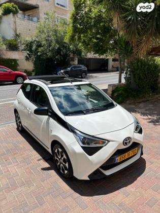 טויוטה אייגו (AYGO) Open Top אוט' 1.0 (72 כ''ס) בנזין 2021 למכירה בחיפה