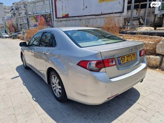 הונדה אקורד Elegance אוט' 2.0 (156 כ''ס) בנזין 2010 למכירה בבני ברק