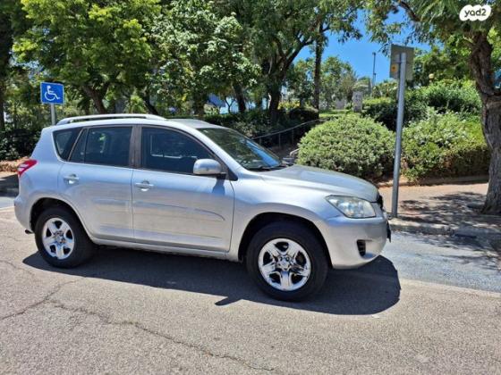 טויוטה RAV4 ארוך 4X4 GLI אוט' 2.0 (158 כ''ס) בנזין 2010 למכירה בחולון