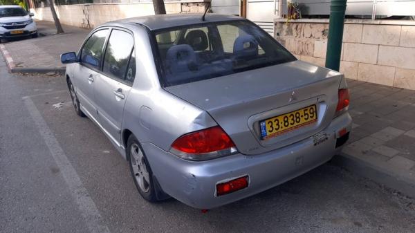 מיצובישי לנסר קלאסיק Executive אוט' 1.6 (98 כ''ס) בנזין 2005 למכירה בגדרה