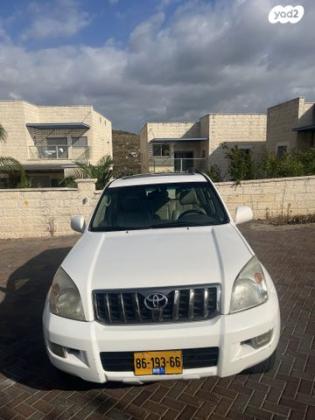 טויוטה לנד קרוזר ארוך 4X4 Luxury אוט' דיזל 8 מק' 3.0 (173 כ''ס) דיזל 2009 למכירה במודיעין מכבים רעות