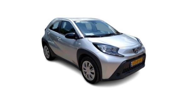 טויוטה אייגו קרוס (AYGO X) Flow X הצ'בק 4X2 אוט' 1.0 (72 כ"ס) בנזין 2023 למכירה ב