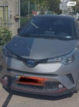 טויוטה C-HR Chic הייבריד אוט' 1.8 (98 כ"ס) בנזין 2019 למכירה בתל אביב יפו