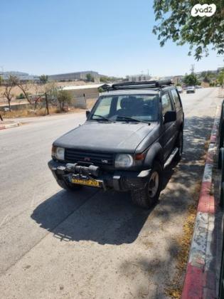 מיצובישי פג'רו קצר 4X4 GLS אוט' 5 מק' 3.0 (177 כ''ס) בנזין 1997 למכירה במעלה אדומים