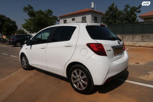 טויוטה יאריס הייבריד Hybrid אוט' 1.5 (74 כ''ס) בנזין 2016 למכירה בכפר ביל"ו