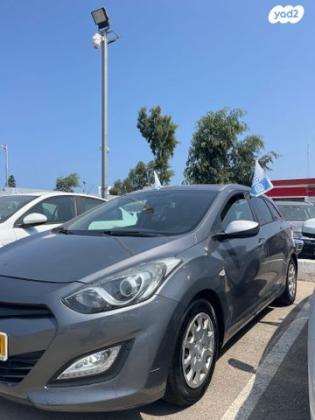 יונדאי i30 Inspire סטיישן אוט' 1.6 (135 כ"ס) בנזין 2013 למכירה בנהריה