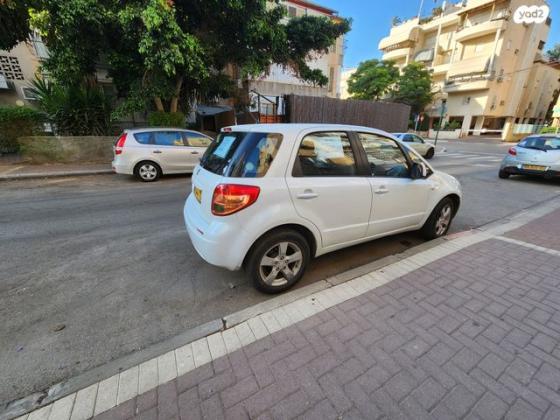 סוזוקי SX4 GLX-HB הצ'בק אוט' 1.6 (119 כ''ס) בנזין 2009 למכירה בפתח תקווה