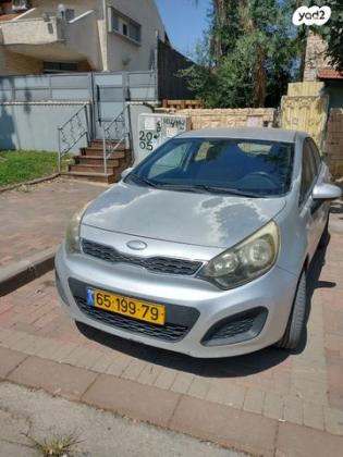 קיה ריו LX הצ'בק אוט' 1.4 (109 כ''ס) בנזין 2013 למכירה בקרית גת