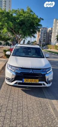 מיצובישי אאוטלנדר PHEV 4X4 Luxury הייבריד אוט' 5 מק' 2.4 (135 כ''ס) היברידי חשמל / בנזין 2021 למכירה בתל אביב יפו