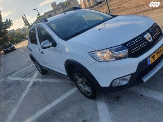 דאצ'יה סנדרו Stepway Laureate ידני טורבו דיזל 1.5 (90 כ''ס) דיזל 2017 למכירה בקרית אתא