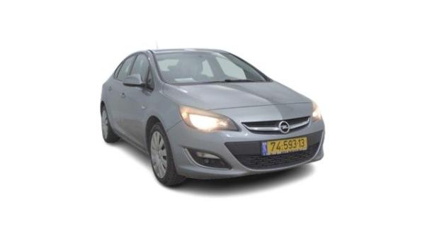 אופל אסטרה Berlina Enjoy סדאן אוט' 1.4 (140 כ"ס) בנזין 2013 למכירה ב