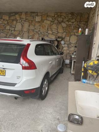 וולוו XC60 4X4 D5 Active סטיישן אוט' דיזל 2.4 (205 כ''ס) דיזל 2011 למכירה בבסמת טבעון