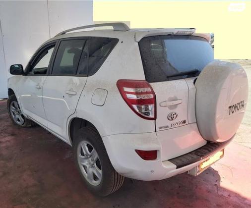 טויוטה RAV4 ארוך 4X4 GLI אוט' 2.0 (152 כ''ס) בנזין 2008 למכירה בגבעתיים