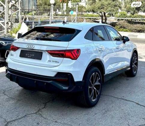 אאודי Q3 4X2 Sportback Sline הייבריד אוט' 2.0 (245 כ''ס) היברידי חשמל / בנזין 2023 למכירה בראשון לציון