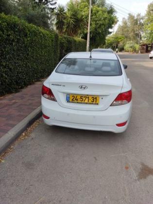 יונדאי i25 Inspire אוט' 1.4 (100 כ''ס) בנזין 2014 למכירה בהוד השרון