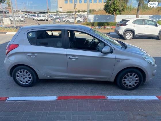 יונדאי i20 Inspire אוט' 1.6 (126 כ"ס) בנזין 2010 למכירה בראשון לציון