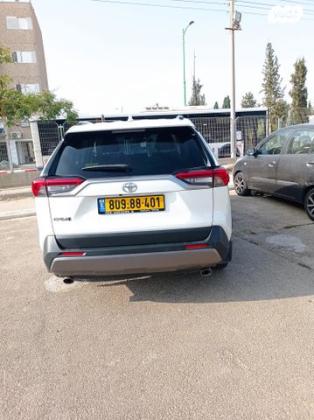 טויוטה RAV4 ארוך 4X2 Experience אוט' 2.0 (175 כ''ס) בנזין 2019 למכירה באופקים