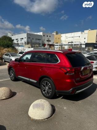 מיצובישי אאוטלנדר Premium אוט' 7 מק' 2.0 (150 כ''ס) בנזין 2018 למכירה בחיפה