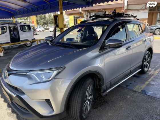 טויוטה RAV4 ארוך 4X4 GLI MC אוט' 2.0 (152 כ"ס) בנזין 2018 למכירה בפתח תקווה