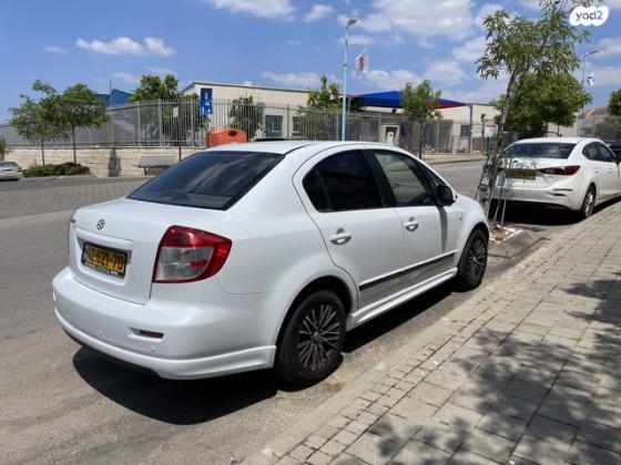 סוזוקי SX4 GLX סדאן אוט' 1.6 (119 כ"ס) בנזין 2010 למכירה באורנית