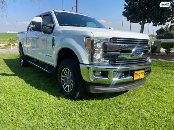 פורד F-350 4X4 Lariat דאבל קבינה אוט' דיזל 6.7 (440 כ''ס) דיזל 2018 למכירה בגן יבנה