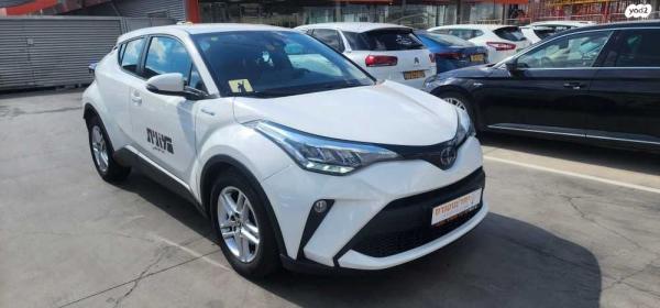 טויוטה C-HR Club הייבריד אוט' 1.8 (98 כ''ס) בנזין 2021 למכירה בראשון לציון