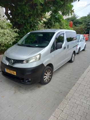 ניסאן NV200 Combi ידני דיזל 5 מק' 1.5 (90 כ''ס) דיזל 2017 למכירה בתל אביב יפו