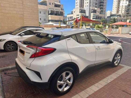 טויוטה C-HR Club הייבריד אוט' 1.8 (98 כ''ס) בנזין 2018 למכירה באשדוד