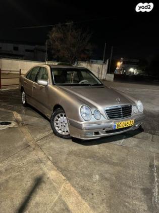 מרצדס E-Class E240 Luxury אוט' 2.4 (170 כ''ס) בנזין 2000 למכירה בעפולה