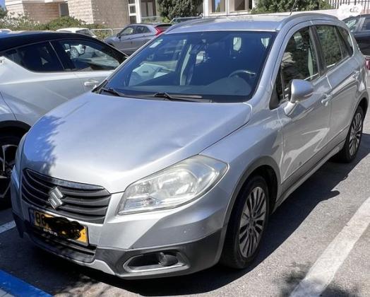 סוזוקי SX4 קרוסאובר GLX אוט' 1.6 (118 כ''ס) בנזין 2016 למכירה בחיפה