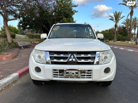 מיצובישי פג'רו ארוך 4X4 Desert אוט' דיזל 7 מק' 3.2 (200 כ"ס) דיזל 2014 למכירה בחולון