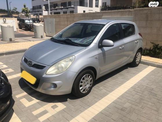 יונדאי i20 Inspire אוט' 1.4 (100 כ"ס) [2009-2015] בנזין 2011 למכירה בתל מונד