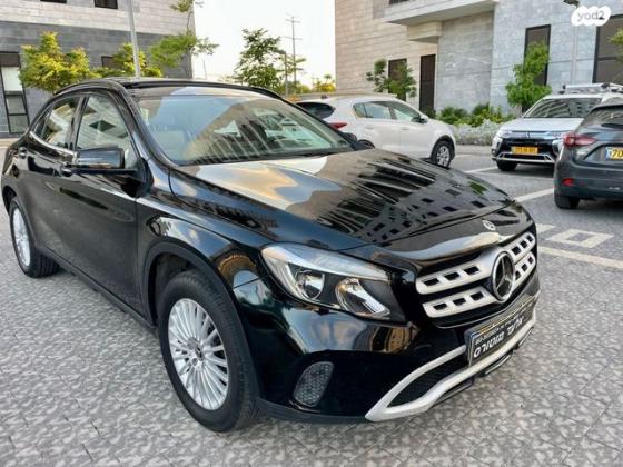 מרצדס GLA GLA200 Style FL אוט' 1.6 (156 כ"ס) בנזין 2019 למכירה בראשון לציון