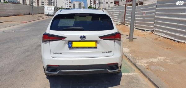 לקסוס NX NX300H Luxury הייבריד אוט' 2.5 (155 כ''ס) בנזין 2018 למכירה ברעננה