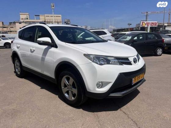 טויוטה RAV4 ארוך 4X4 Premium אוט' 2.0 (151 כ''ס) בנזין 2016 למכירה בראשון לציון