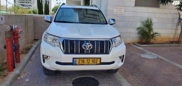 טויוטה לנד קרוזר קצר 4X4 Luxury אוט' דיזל 2.8 (177 כ"ס) דיזל 2020 למכירה בבאר יעקב