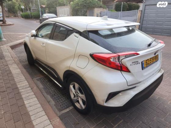 טויוטה C-HR City הייבריד אוט' 1.8 (98 כ"ס) בנזין 2017 למכירה בפתח תקווה