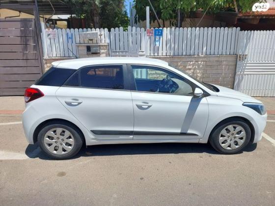 יונדאי i20 Inspire אוט' 1.4 (100 כ''ס) [2015 ואילך] בנזין 2018 למכירה בראשון לציון