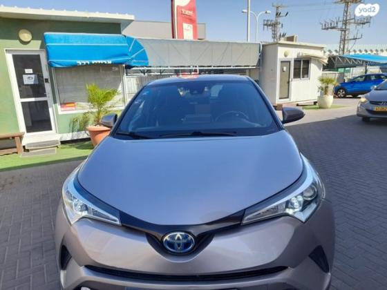 טויוטה C-HR Chic הייבריד אוט' 1.8 (98 כ"ס) בנזין 2018 למכירה באילת