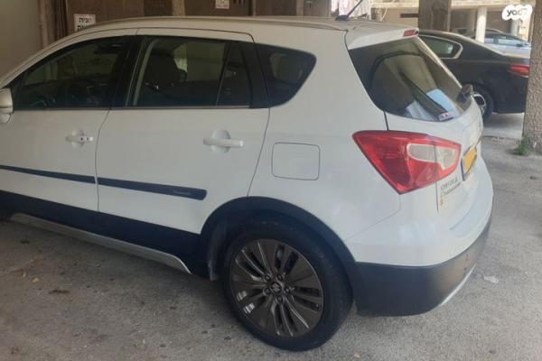 סוזוקי SX4 קרוסאובר GLX אוט' 1.6 (118 כ''ס) בנזין 2017 למכירה בחיפה