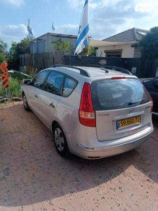 יונדאי i30CW Inspire סטיישן אוט' 1.6 (126 כ''ס) בנזין 2010 למכירה בקדימה צורן