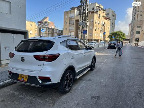 אם. ג'י. / MG ZS Net Up אוט' 1.0 (111 כ''ס) בנזין 2020 למכירה בראשון לציון