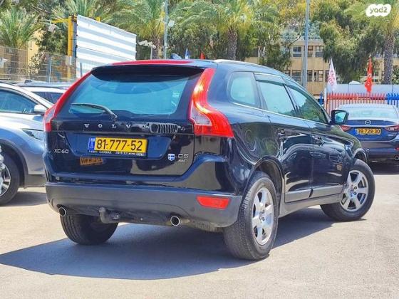 וולוו XC60 4X4 D5 Kinetic סטיישן אוט' דיזל 2.4 (215 כ''ס) דיזל 2013 למכירה בחיפה