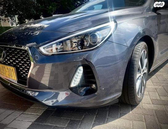 יונדאי i30 Luxury אוט' 1.4 (140 כ"ס) בנזין 2018 למכירה בראשון לציון