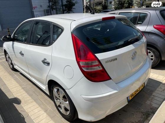 יונדאי i30 Inspire אוט' 1.6 (126 כ''ס) בנזין 2010 למכירה בראשון לציון