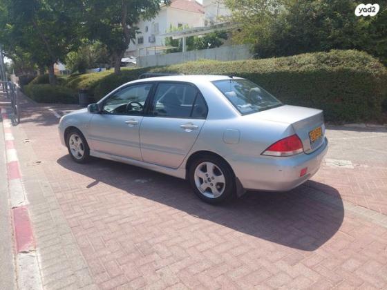 מיצובישי לנסר קלאסיק Executive אוט' 1.6 (98 כ''ס) בנזין 2005 למכירה בראשון לציון