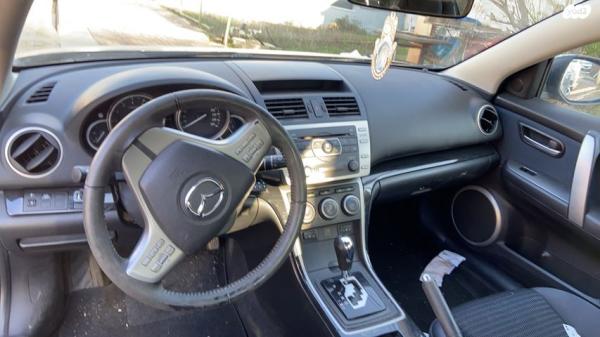 מאזדה g Luxury הצ'בק אוט' 2.0 (147 כ''ס) בנזין 2009 למכירה במגדל העמק