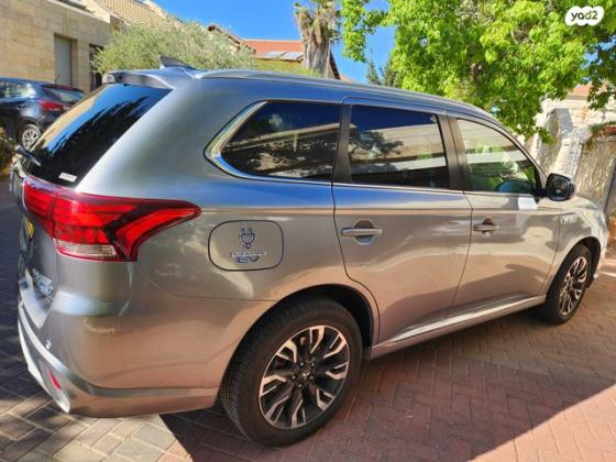 מיצובישי אאוטלנדר PHEV 4X4 Luxury הייבריד אוט' 5 מק' 2.0 (121 כ"ס) היברידי חשמל / בנזין 2018 למכירה בהר אדר