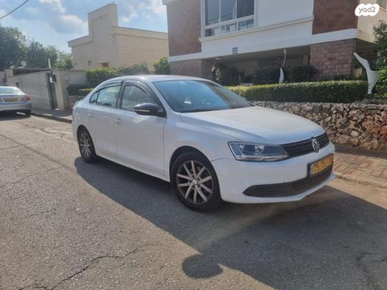 פולקסווגן ג'טה Trendline אוט' 1.2 (105 כ"ס) בנזין 2012 למכירה בקרית ביאליק